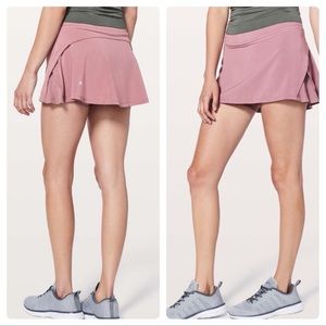 Lululemon Play off the Pleats Skirt